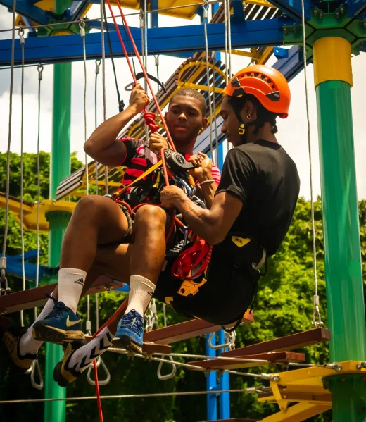 gravity-martinique-schelshoer-accropark-akropark-arena-jeux-tyrolienne-escalade-extreme (92)